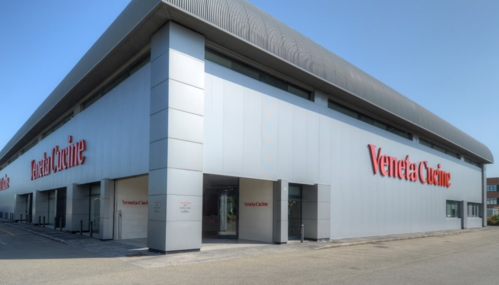Veneta cucine calderara esterno 1