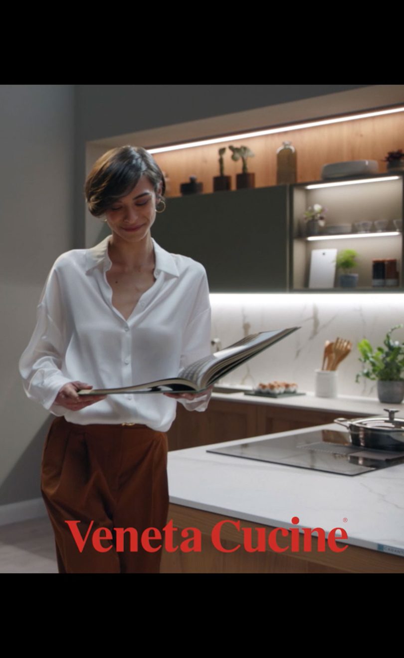 Veneta Cucine presents its new advertising campaign.