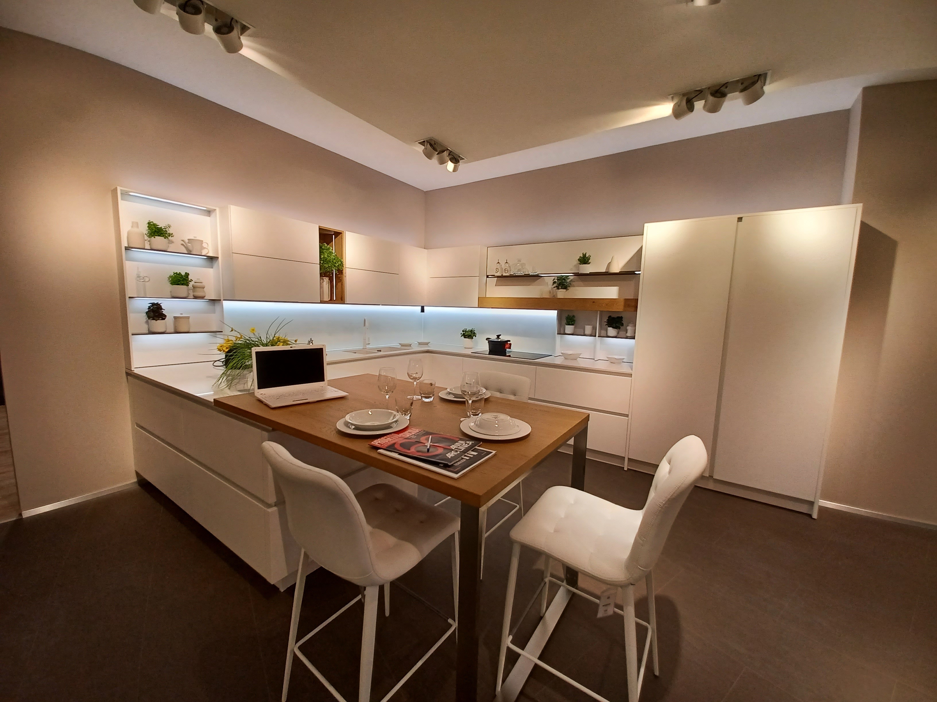 Veneta Cucine-Oyster - Image