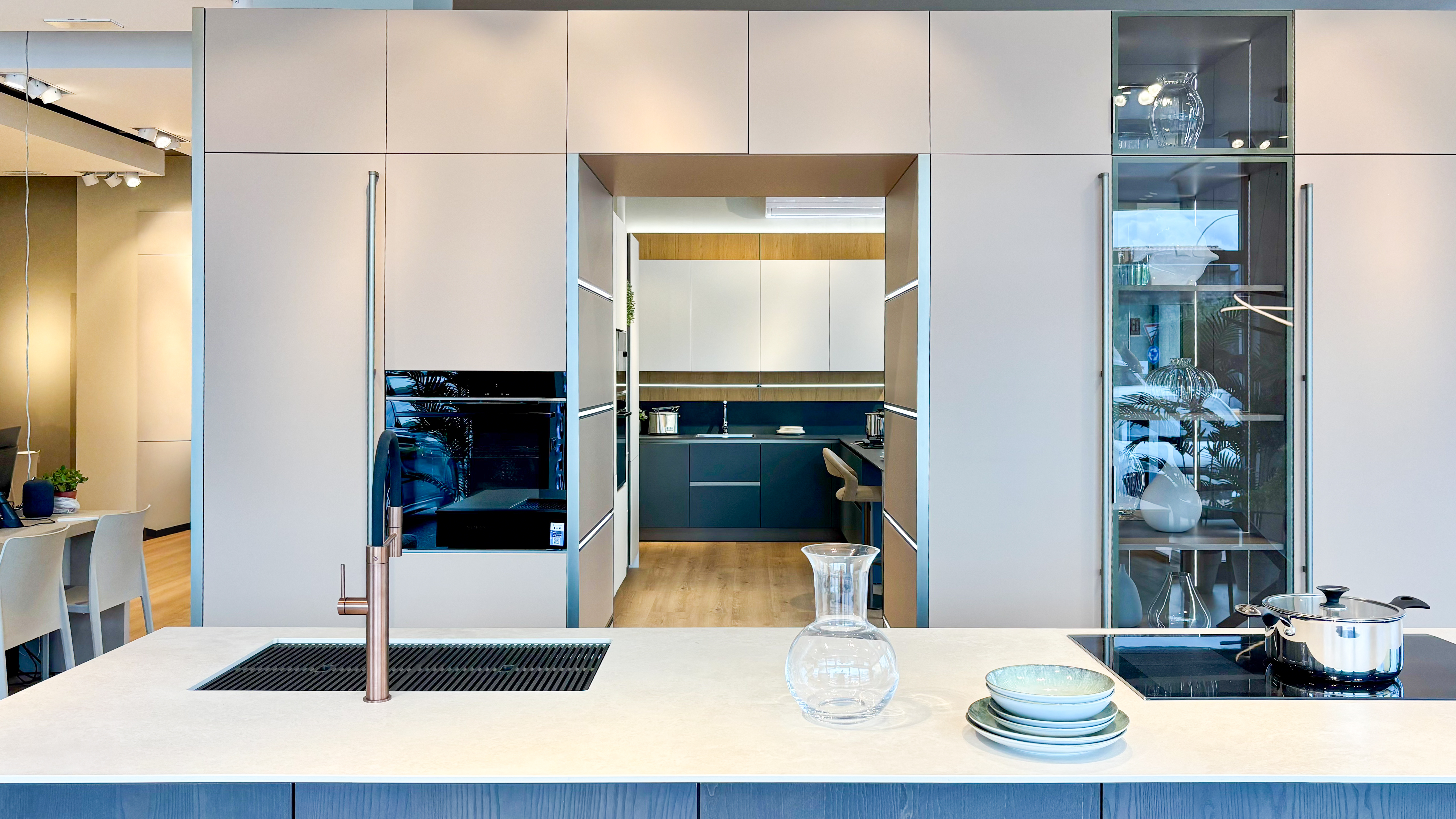 ICONICA LACCATO OPACO - Image