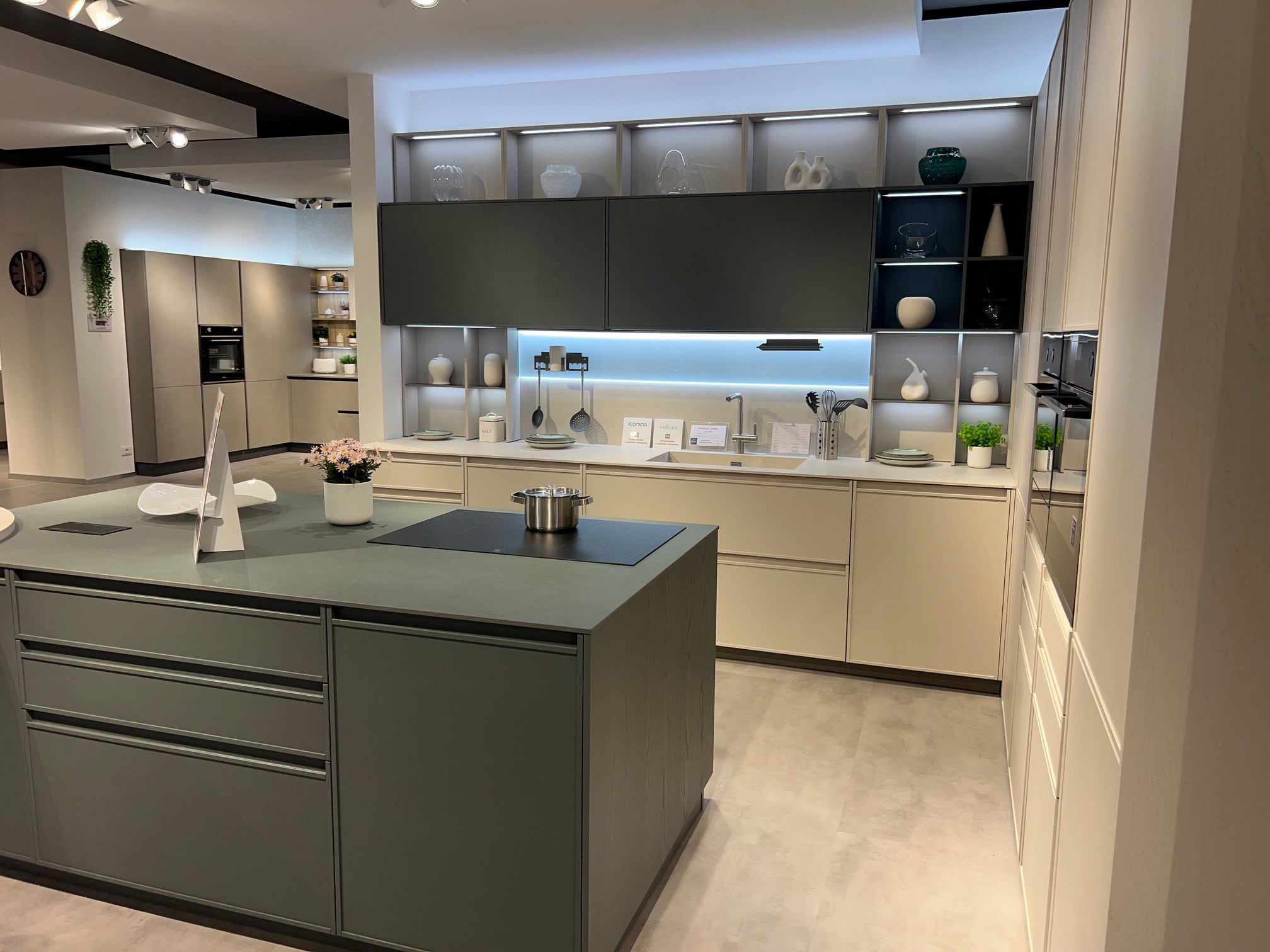 SAKURA / ICONICA - Image