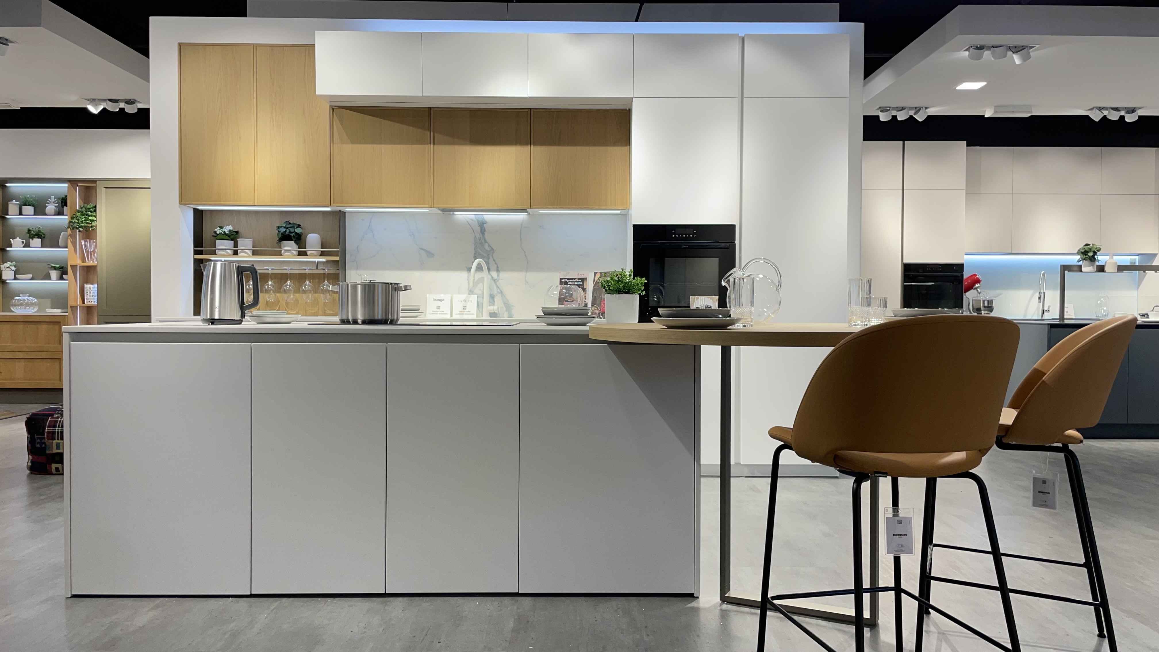 LOUNGE / SAKURA - Image