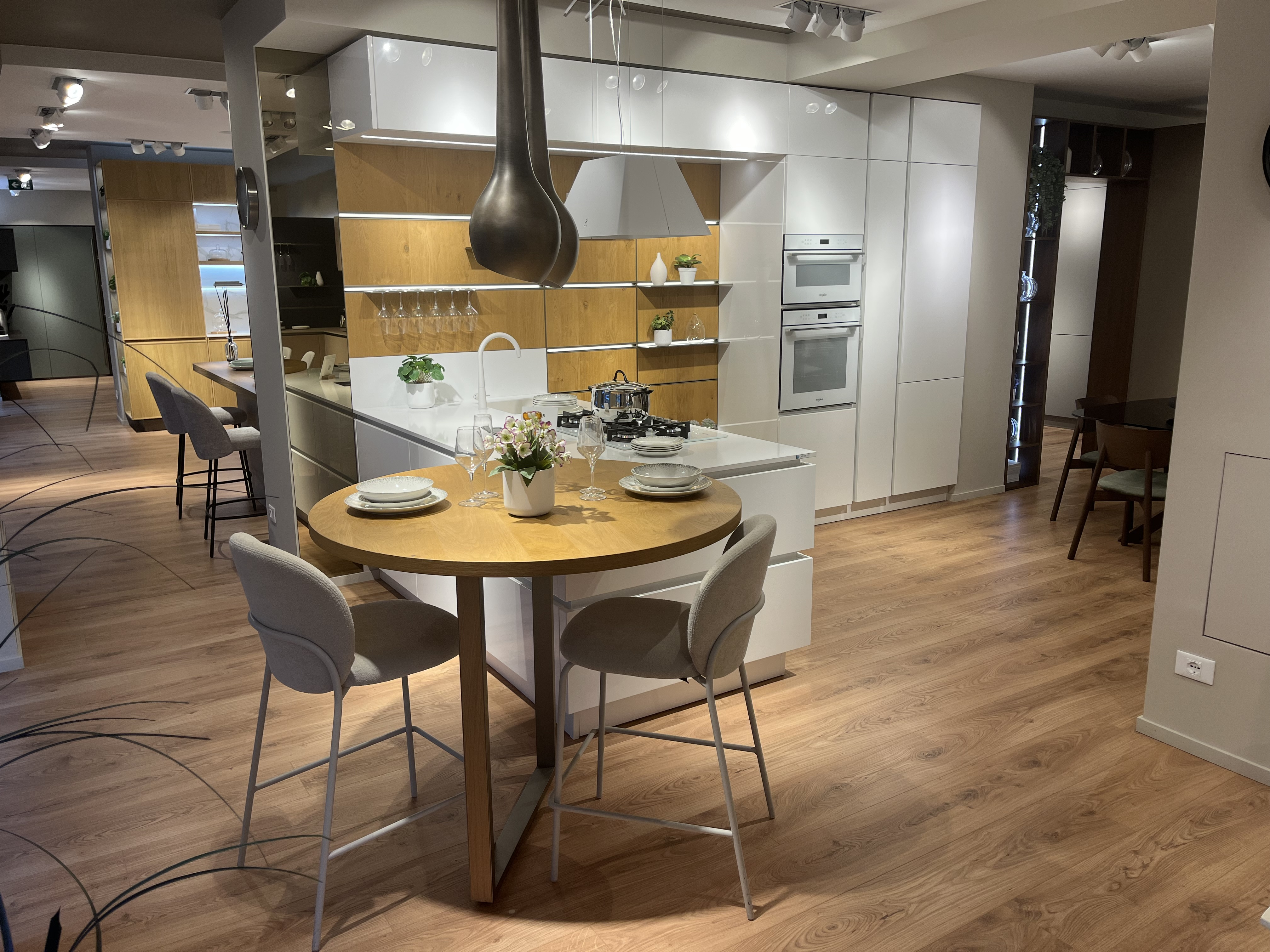 Veneta Cucine - Oyster Lucida - Image