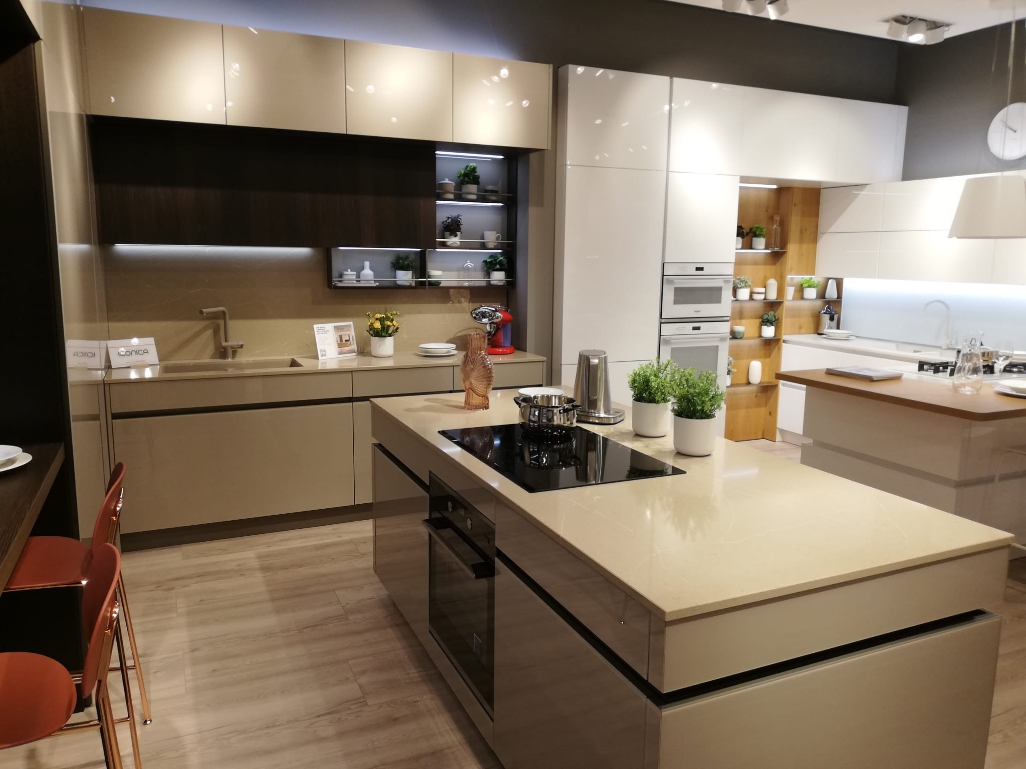 Veneta Cucine - Iconica Vetro - Image