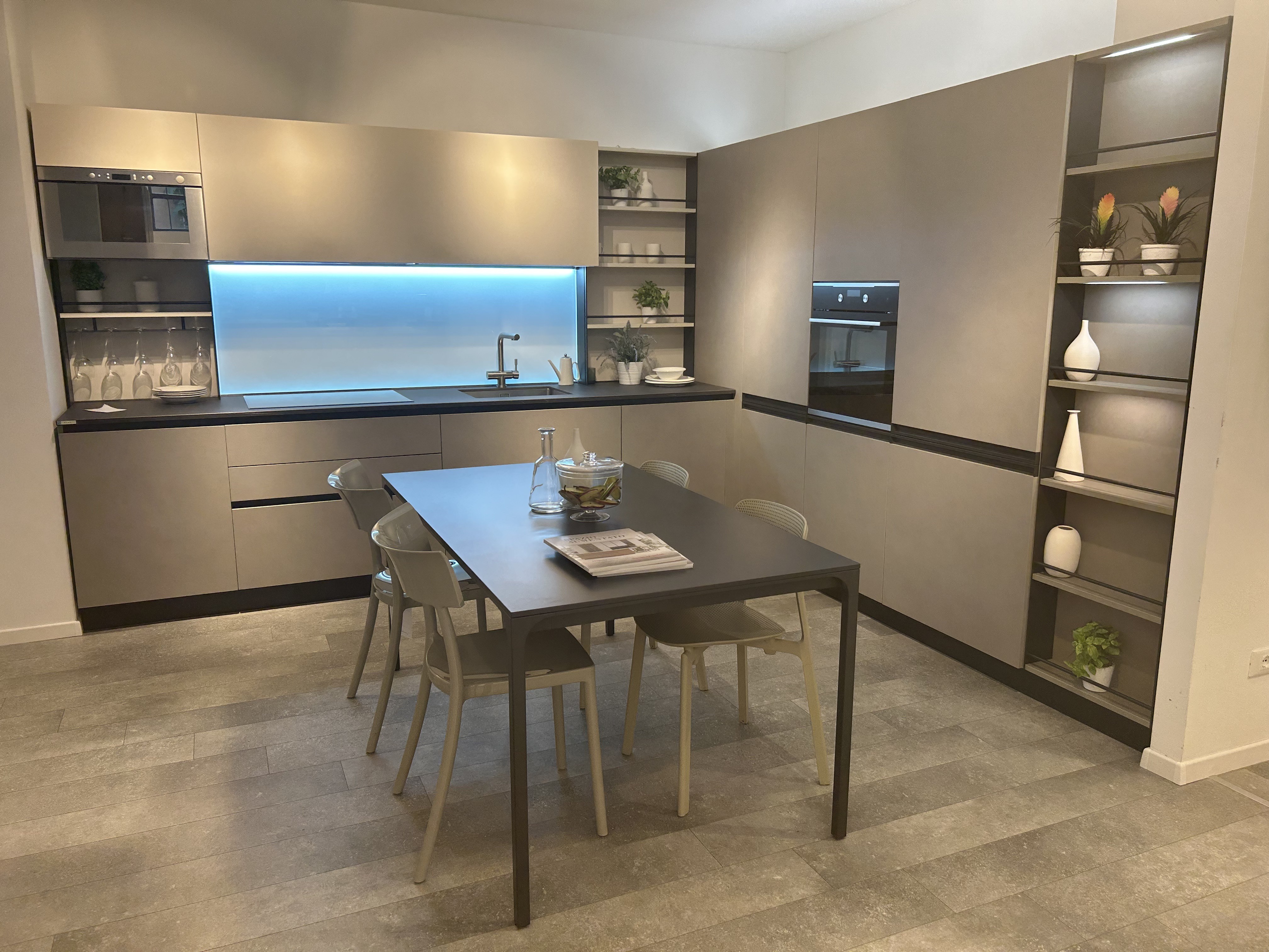 VENETA CUCINE - START J / PRESA - Image