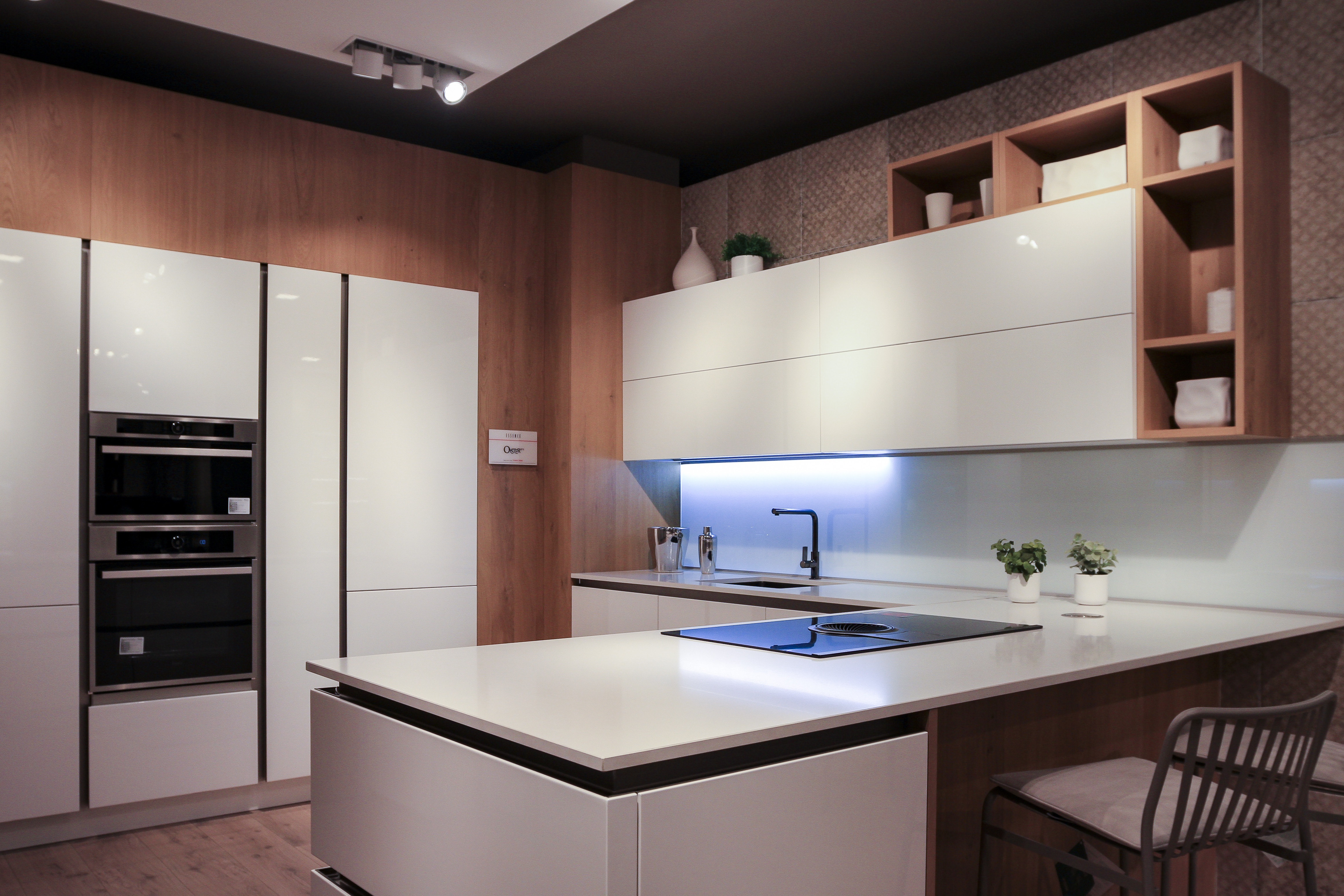 VENETA CUCINE OYSTER PRO BIANCO PURO LUCIDO - Image