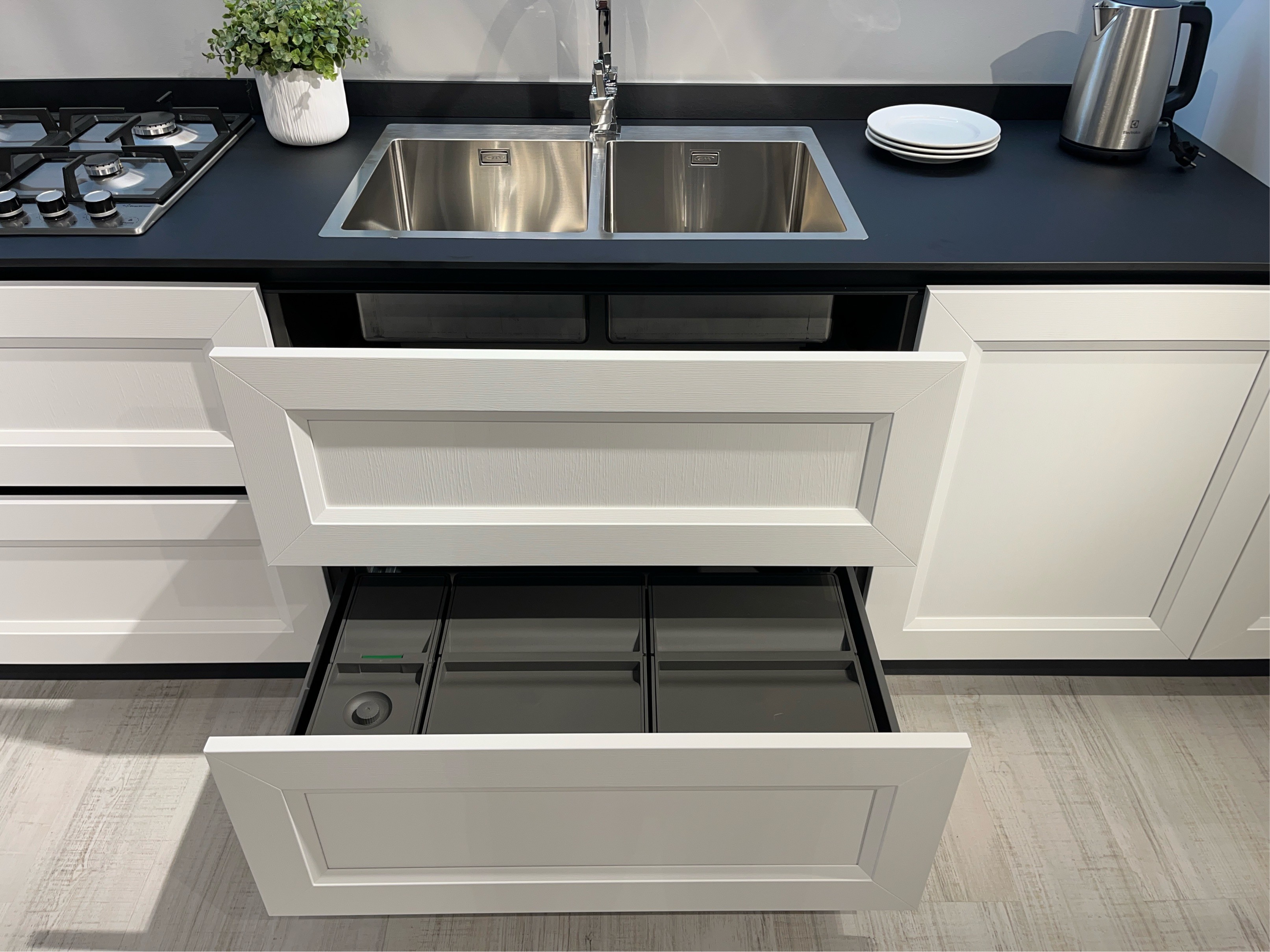 Veneta Cucine - modello Tablet / Start Time Soft - Image