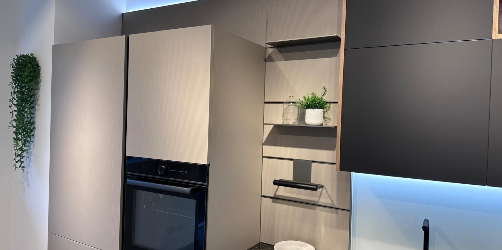 Veneta Cucine - Modello Like J - Image