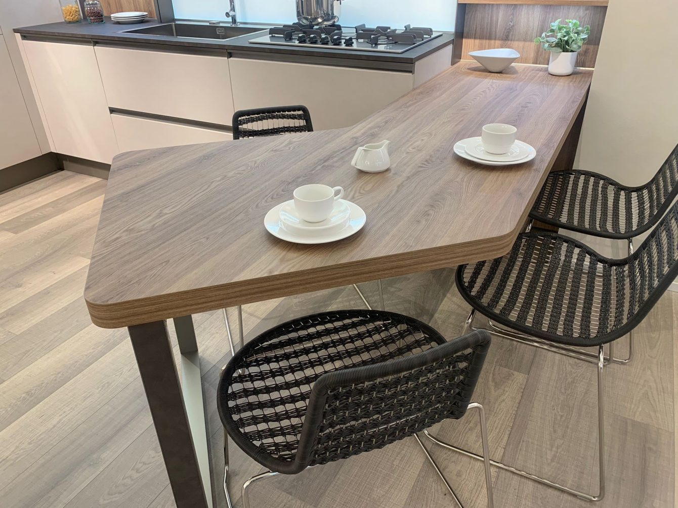 Cucina ad angolo con snack modello START TIME PRESA - Image