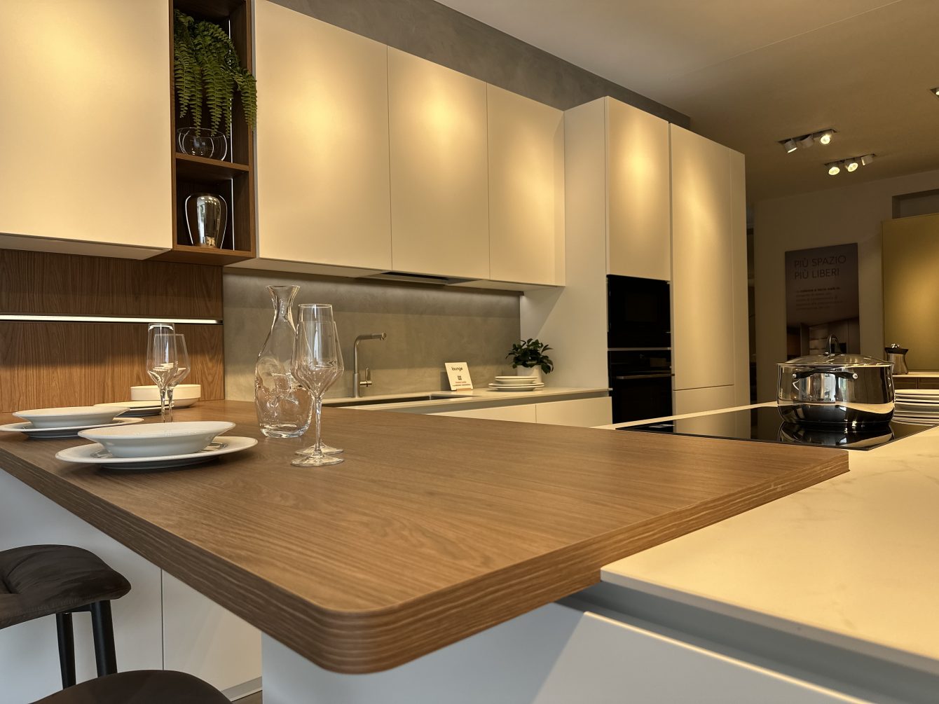 LOUNGE - Image