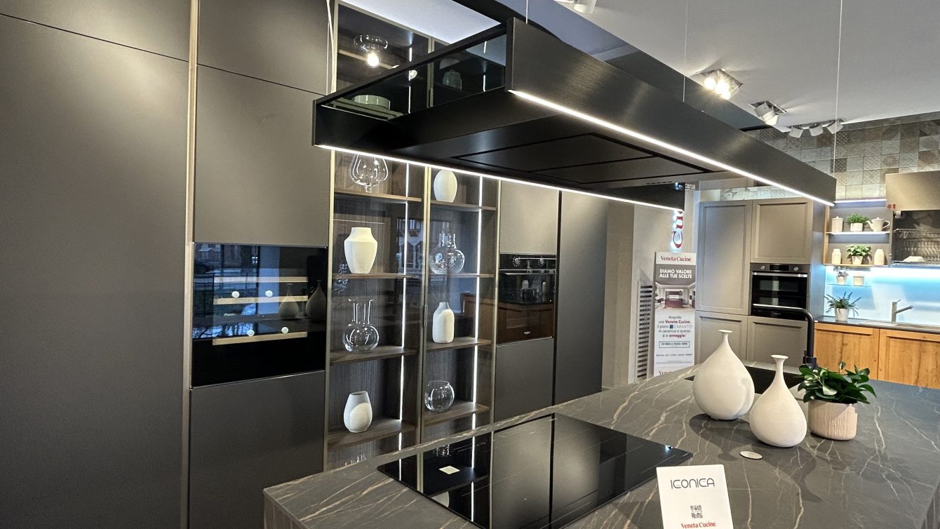 Iconica Ker Nero Imperiale - Veneta Cucine - Image