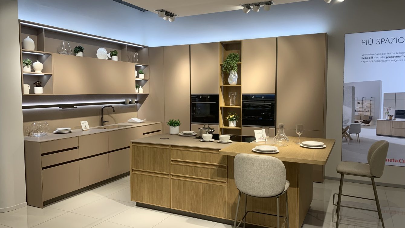 Veneta Cucine - modello Iconica / Sakura - Image