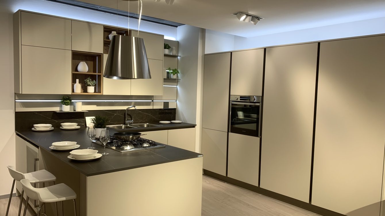Veneta Cucine - modello Like J - Image