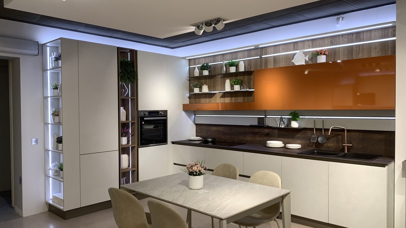Veneta Cucine - modello Start Time J 1 - Image