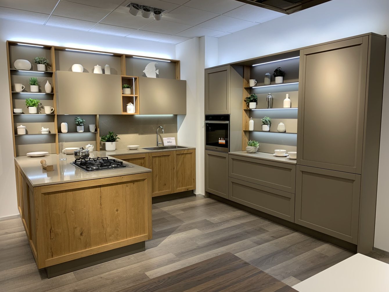 Cucina con penisola modello MILANO - Image