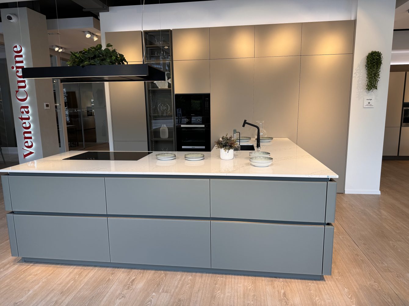 VENETA CUCINE- LOUNGE VETRO - Image