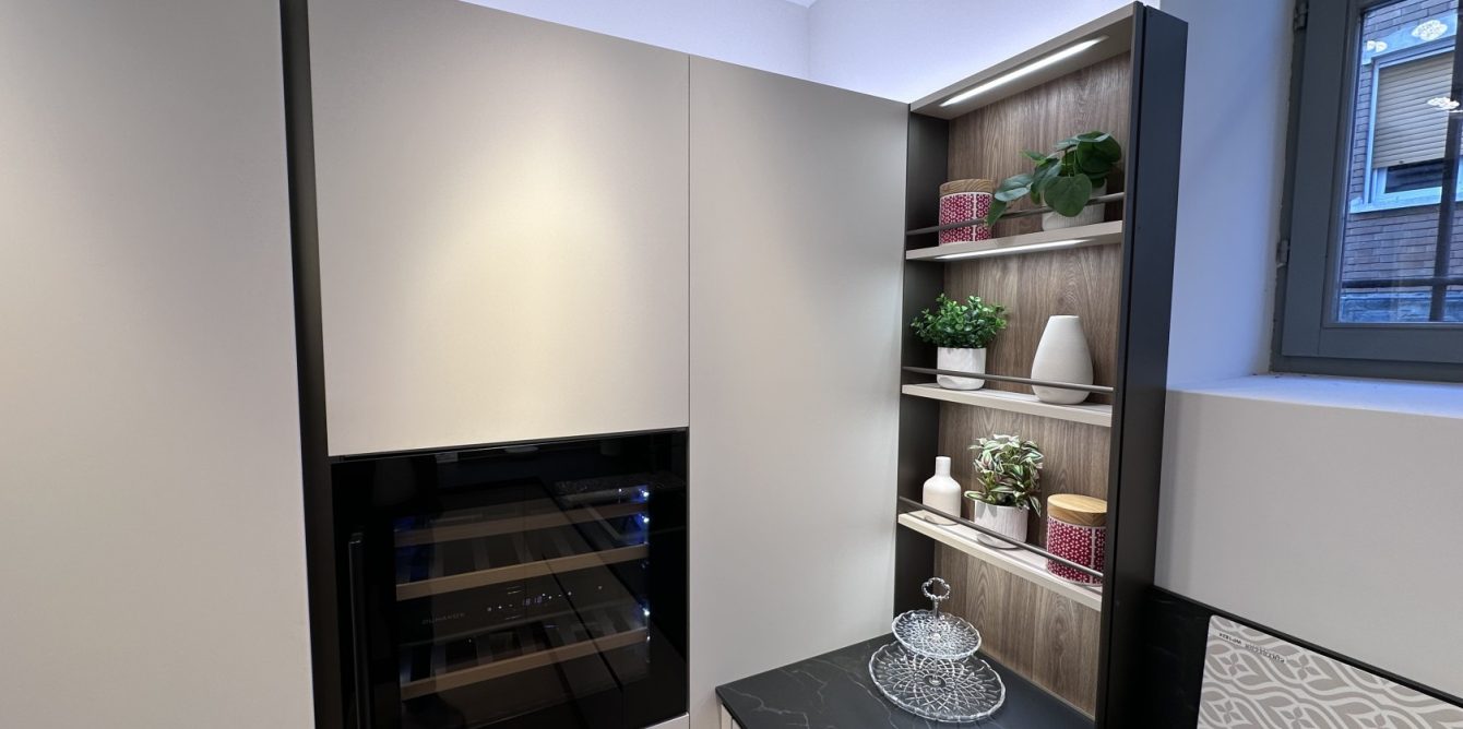 Veneta Cucine - modello Start Time J 2 - Image