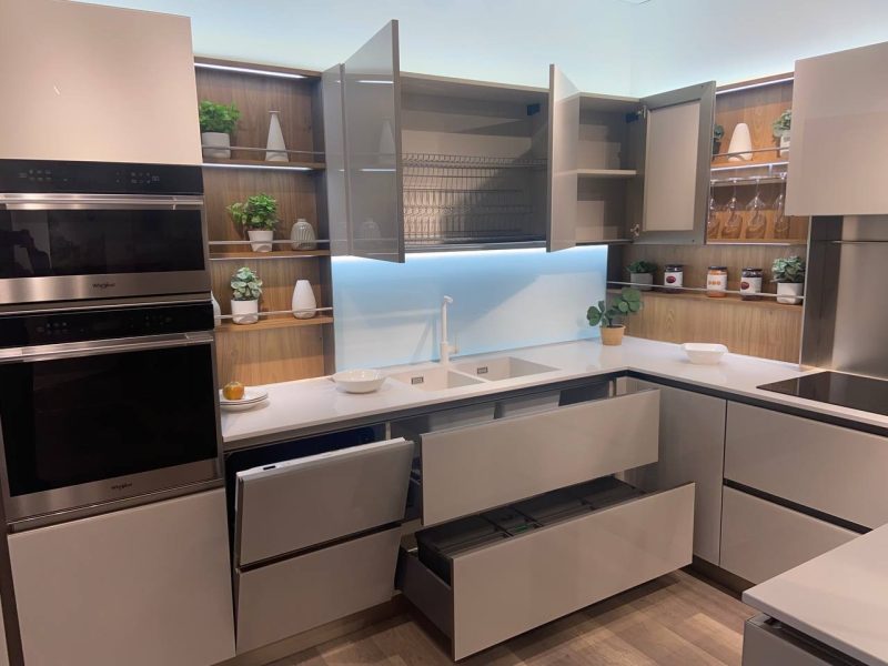 Cucina con penisola modello RIFLEX - Image