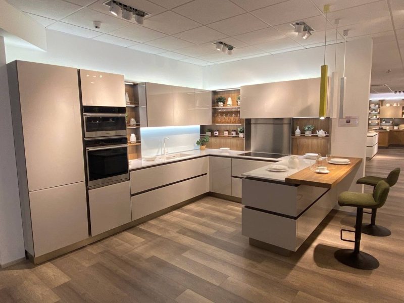 Cucina con penisola modello RIFLEX - Image