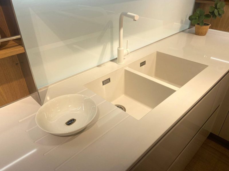 Cucina con penisola modello RIFLEX - Image