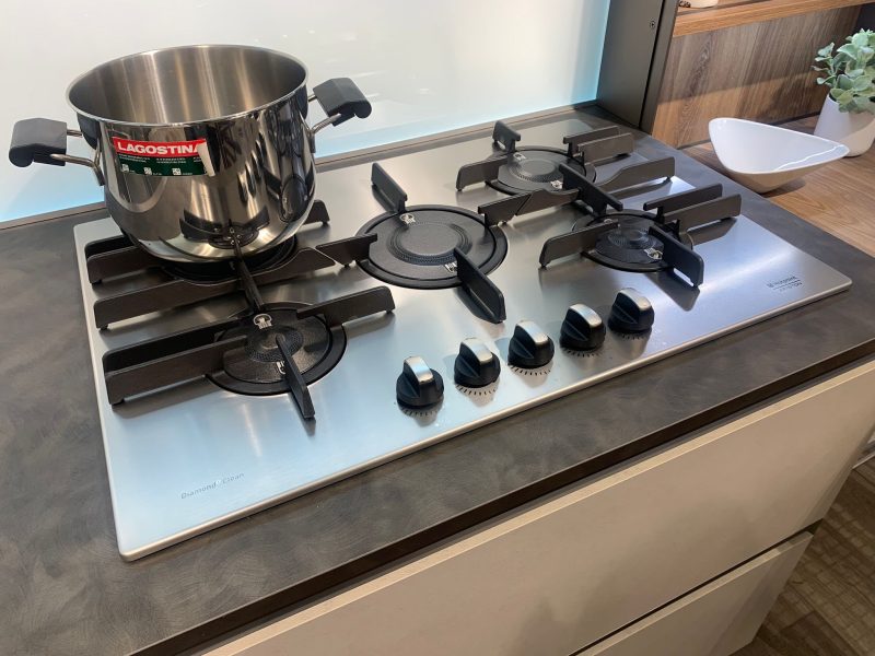 Cucina ad angolo con snack modello START TIME PRESA - Image