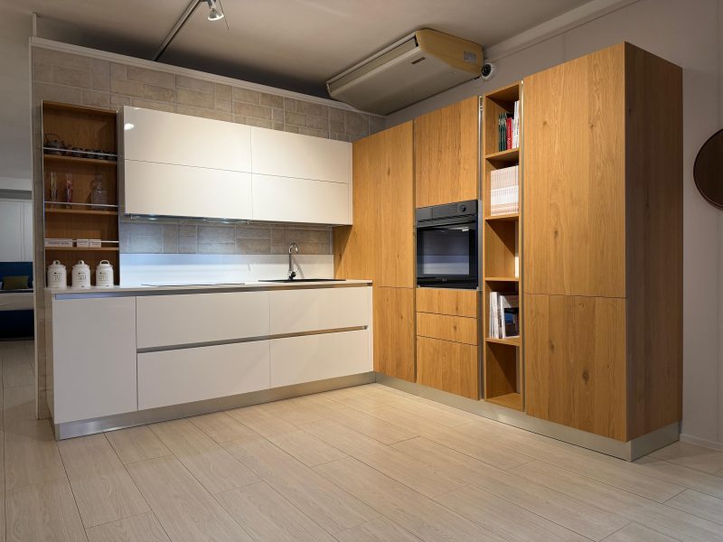 Veneta Cucine - Oyster Laccata Lucido - Image