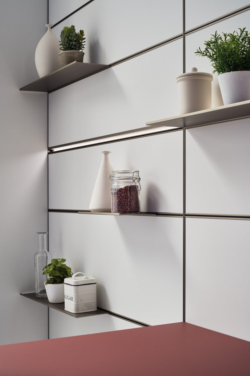 LIKE J - Il design dalle linee pure - Image