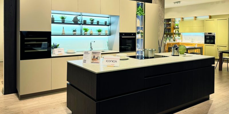 Iconica + Oyster - Image