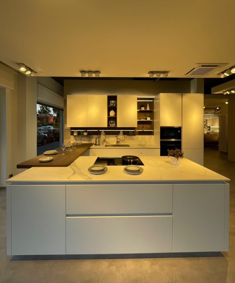 LOUNGE LACCATO OPACO - Image