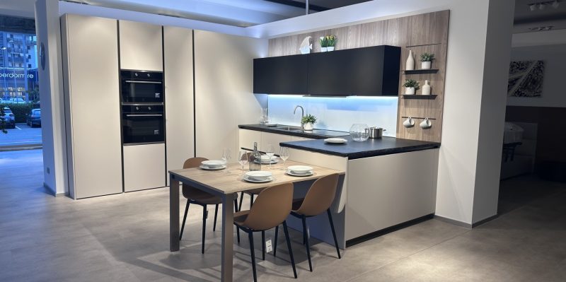 LOUNGE LACCATA OPACA - Image