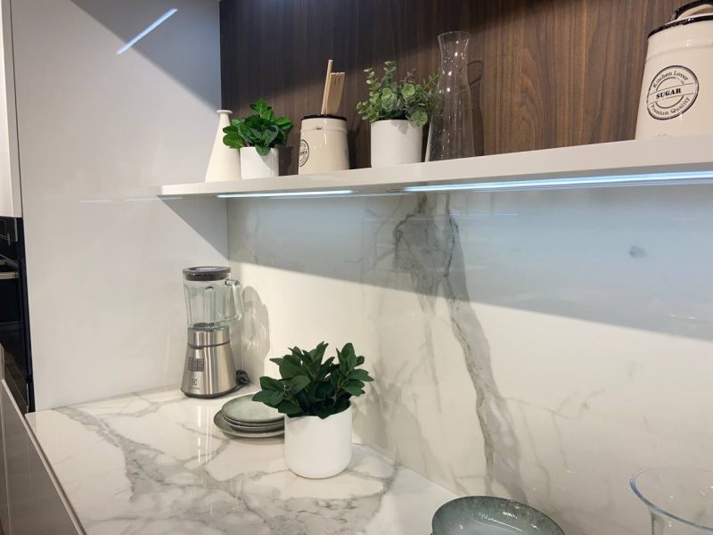 Cucina con isola modello LOUNGE-BIANCA - Image