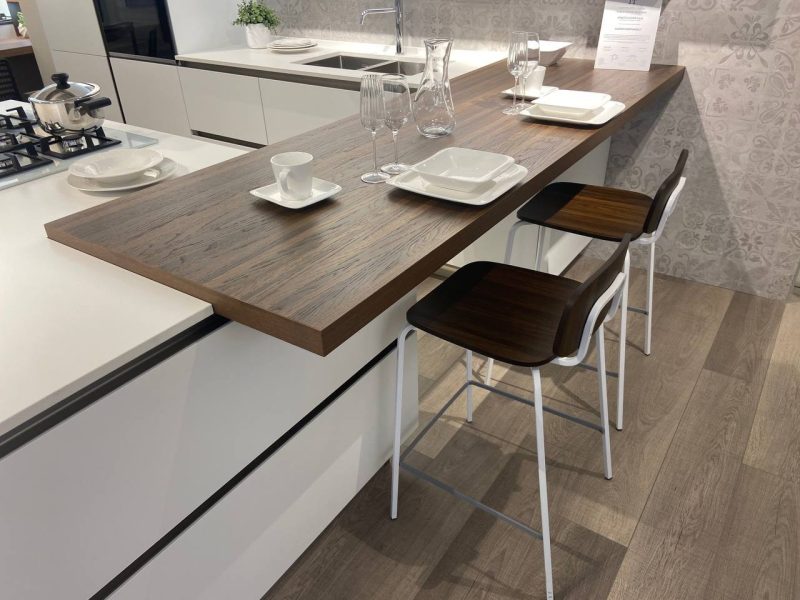 Cucina con isola modello OYSTER PRO - Image