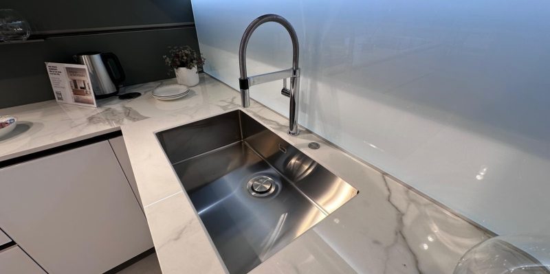 Veneta Cucine - Modello Lounge - Convivio - Image