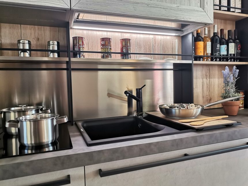 CUCINA COMPLETA START CON MANIGLIONE (INDUSTRIAL) - Image