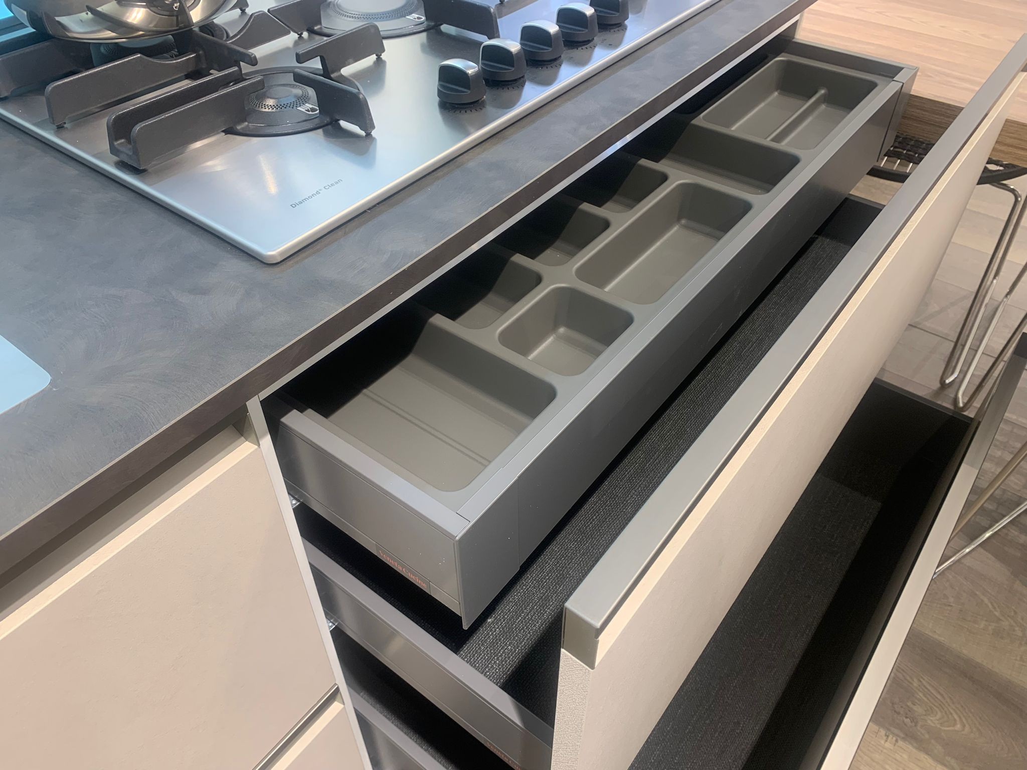 Cucina ad angolo con snack modello START TIME PRESA - Image