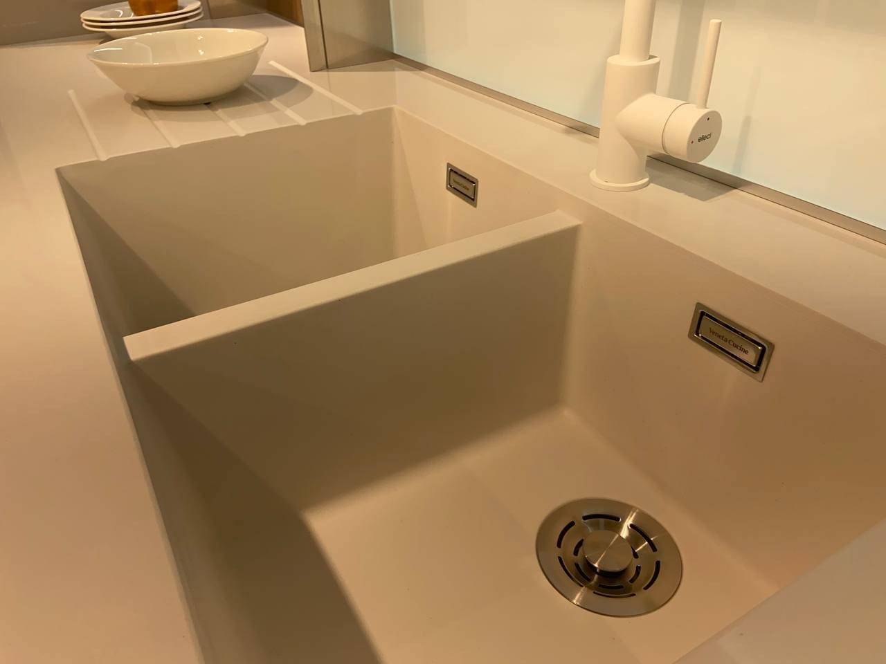 Cucina con penisola modello RIFLEX - Image