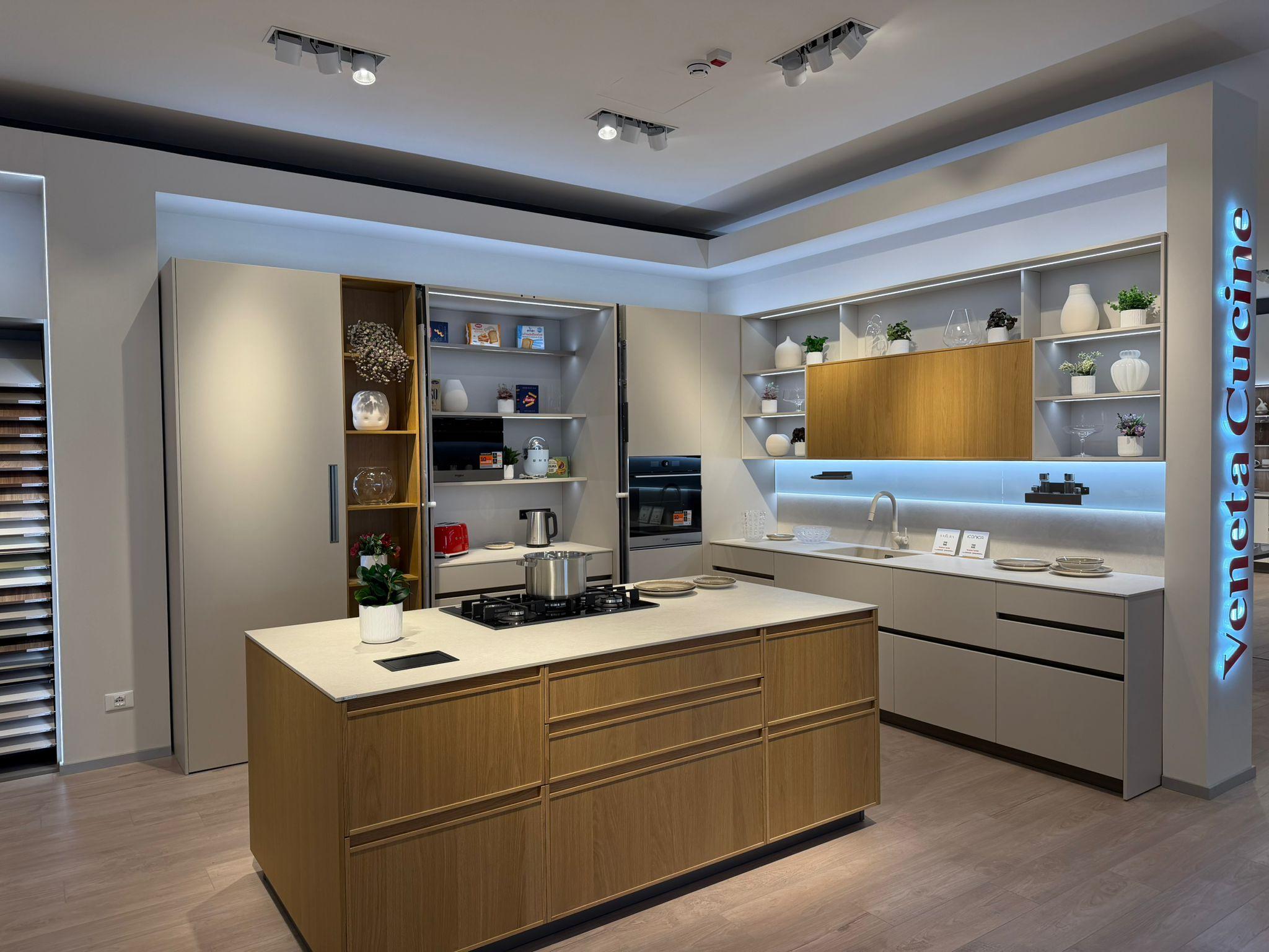 SAKURA/ICONICA - Image