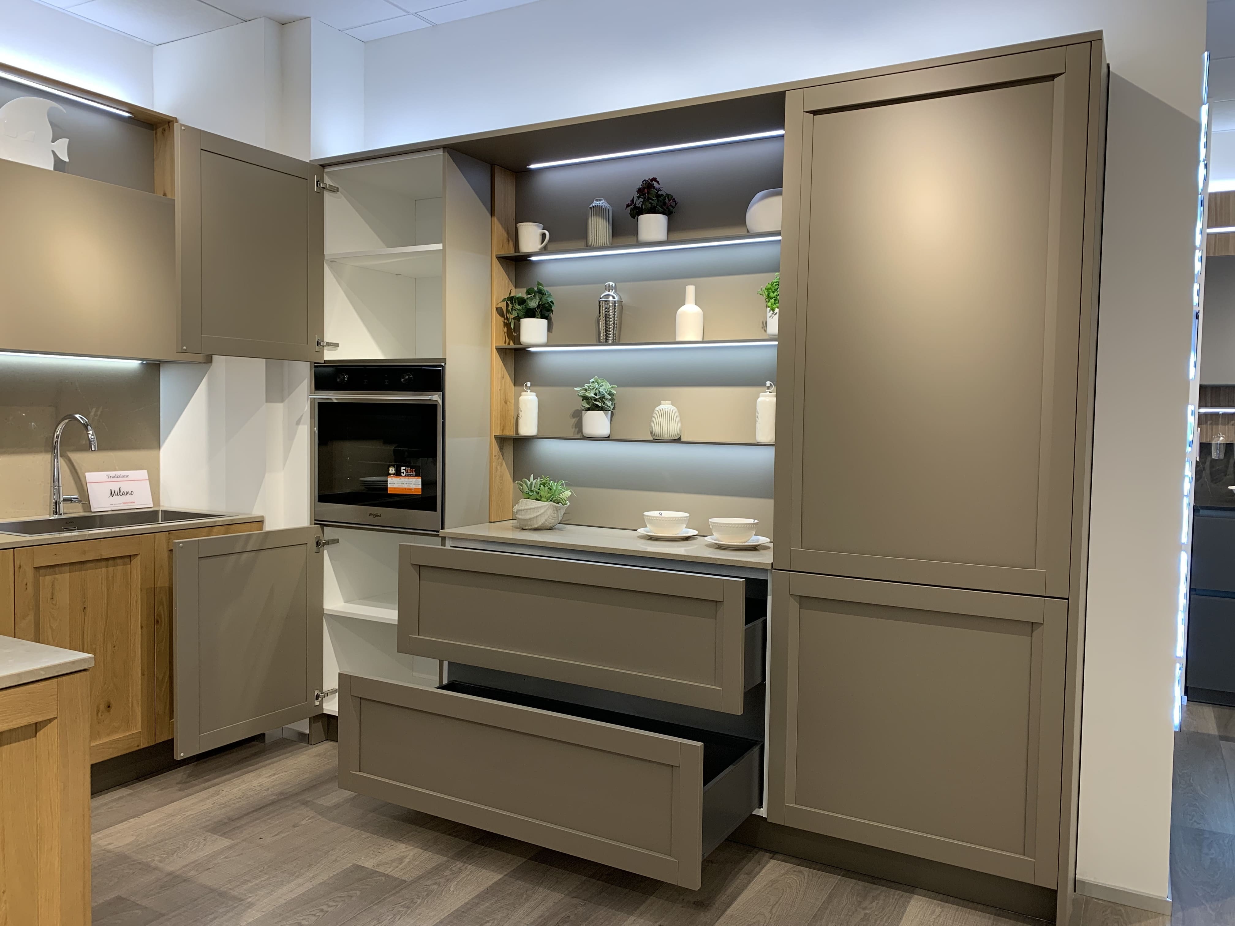 Cucina con penisola modello MILANO - Image