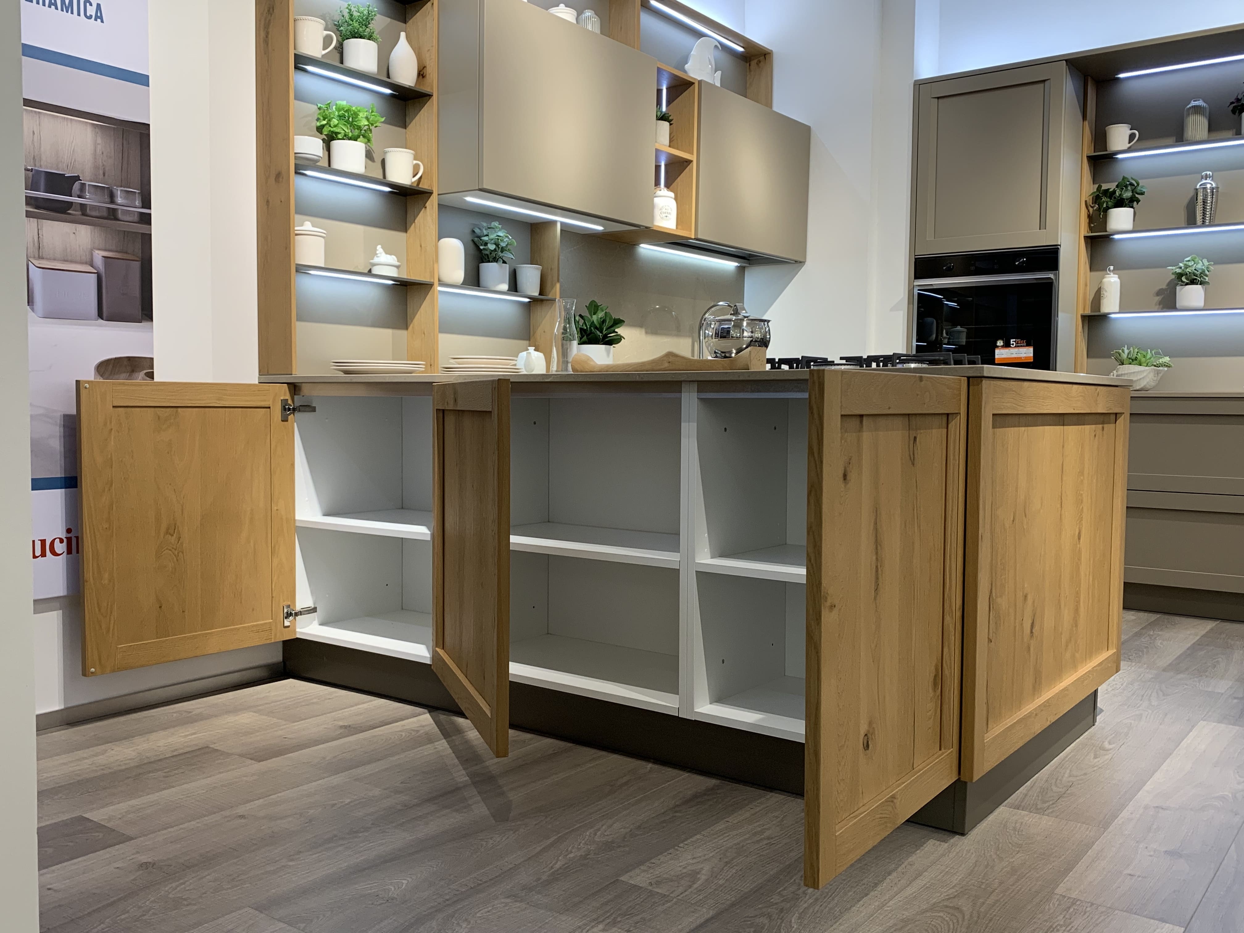 Cucina con penisola modello MILANO - Image