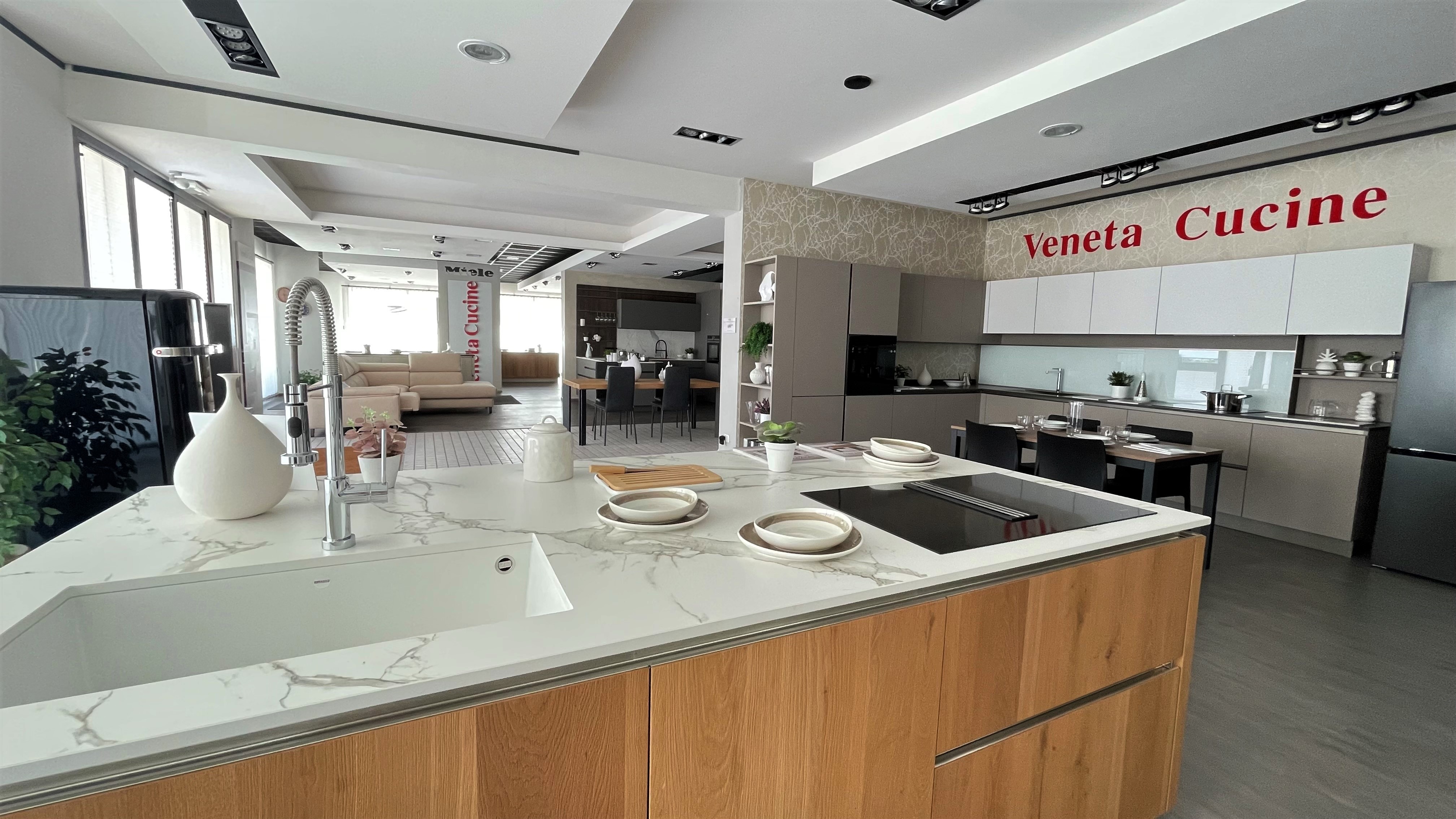 LOUNGE Pro   Laccato e Rovere nodoso - Image