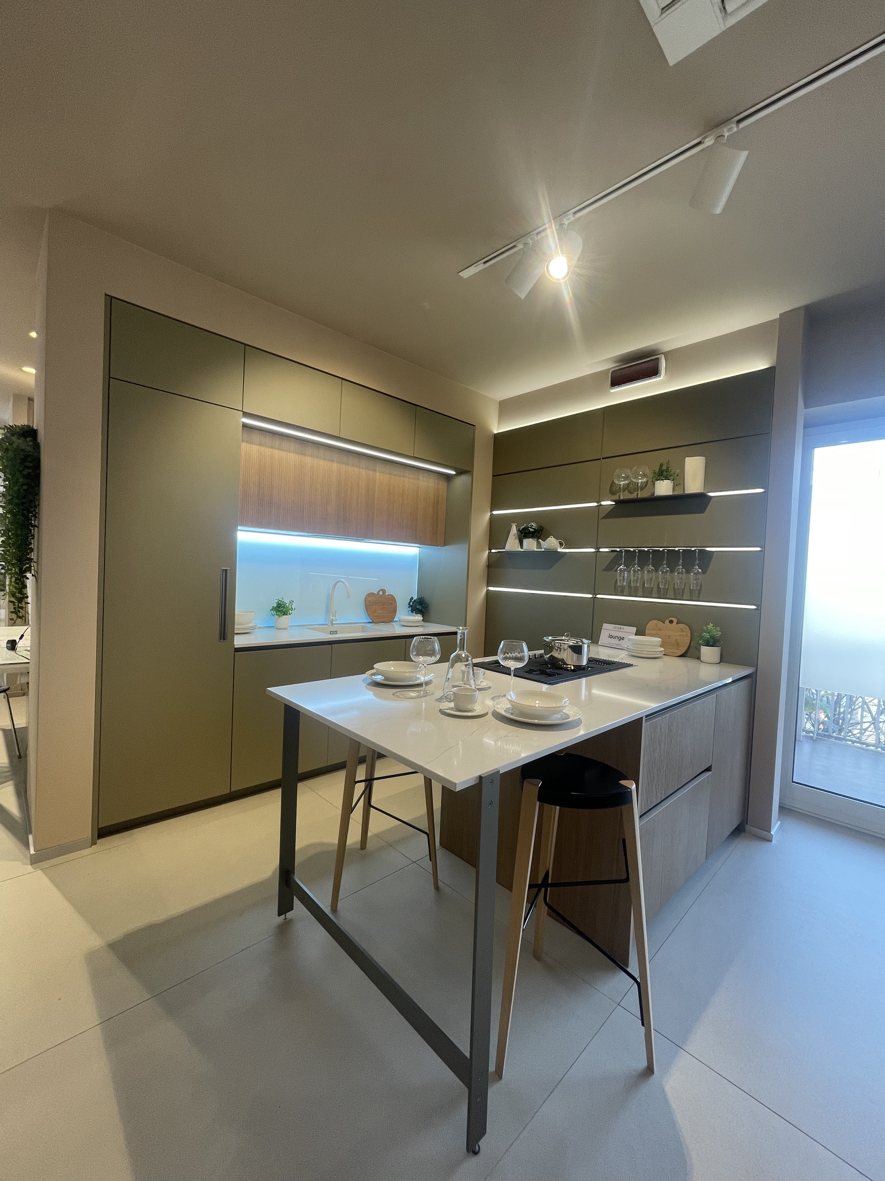 LOUNGE LACCATA - Image