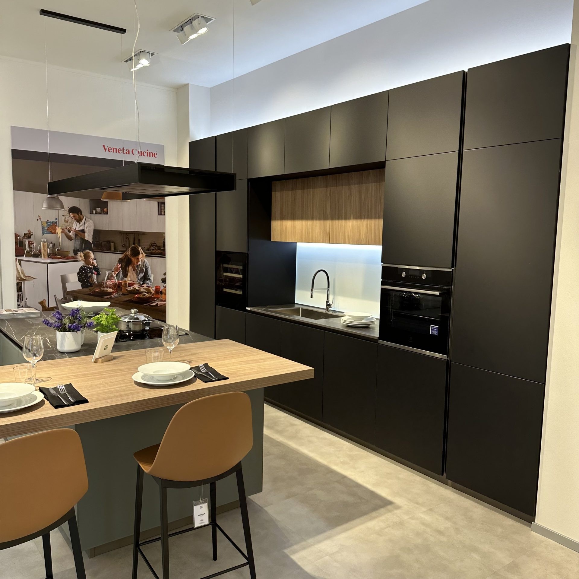 Cucina Lounge - Image