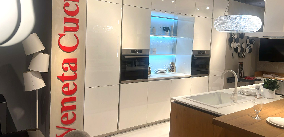 Lounge laccato bianco e legno - Image