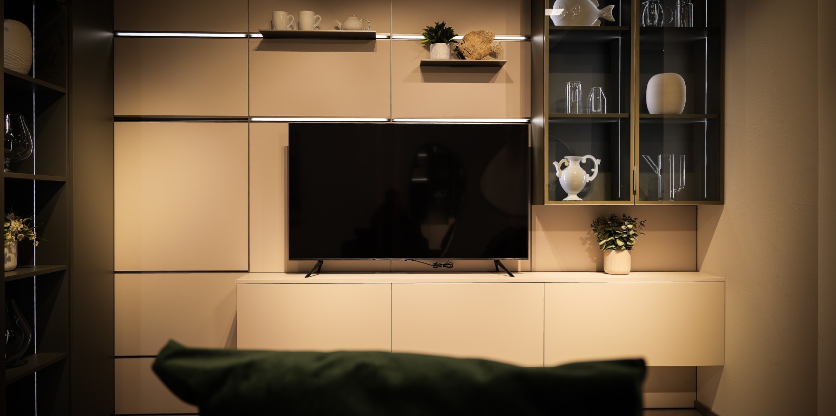 Veneta Cucine - modello Convivio e modello Iconica - Image