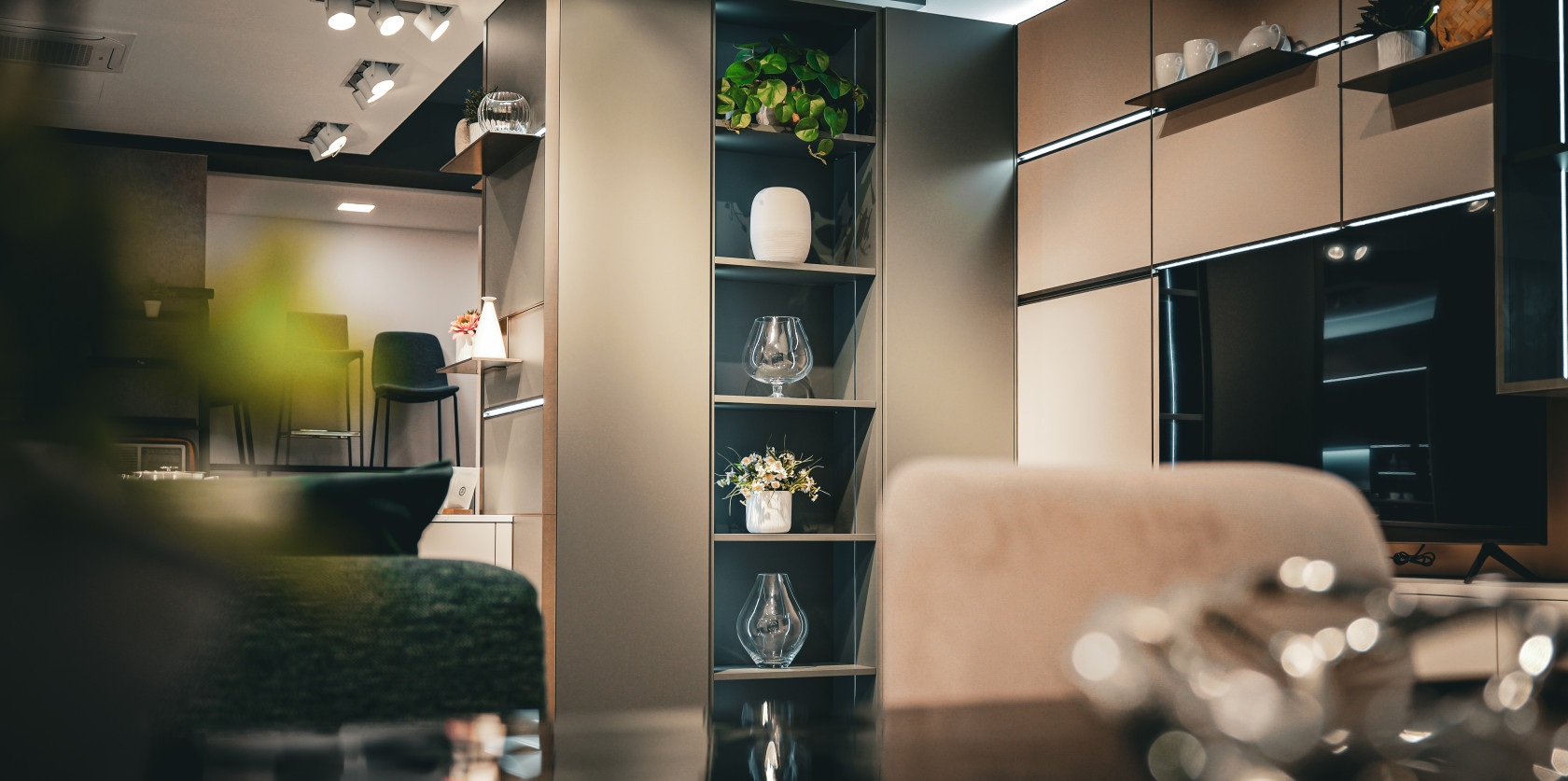 Veneta Cucine - modello Convivio e modello Iconica - Image