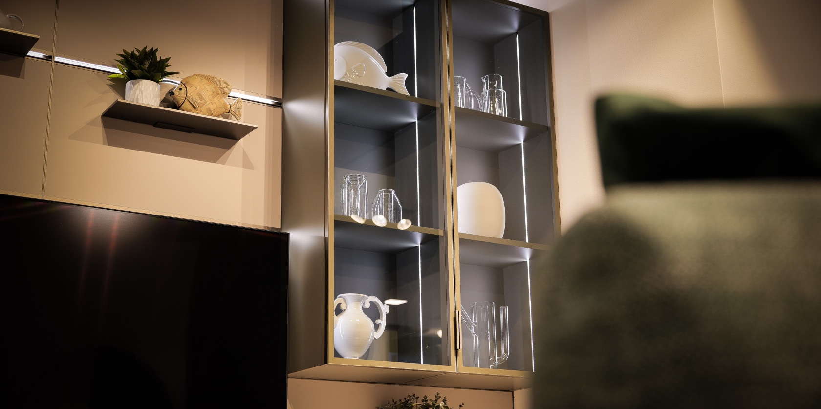 Veneta Cucine - modello Convivio e modello Iconica - Image