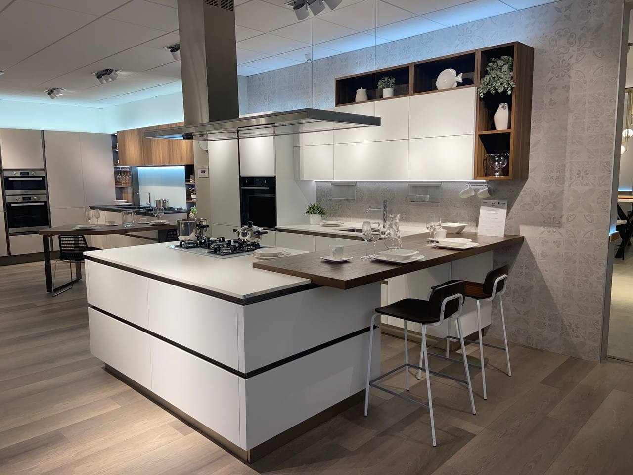 Cucina con isola modello OYSTER PRO - Image