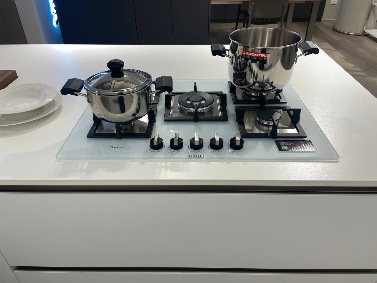 Cucina con isola modello OYSTER PRO - Image