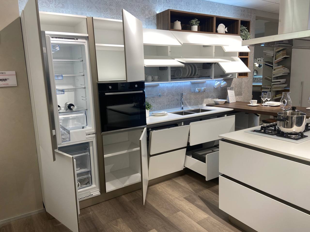 Cucina con isola modello OYSTER PRO - Image