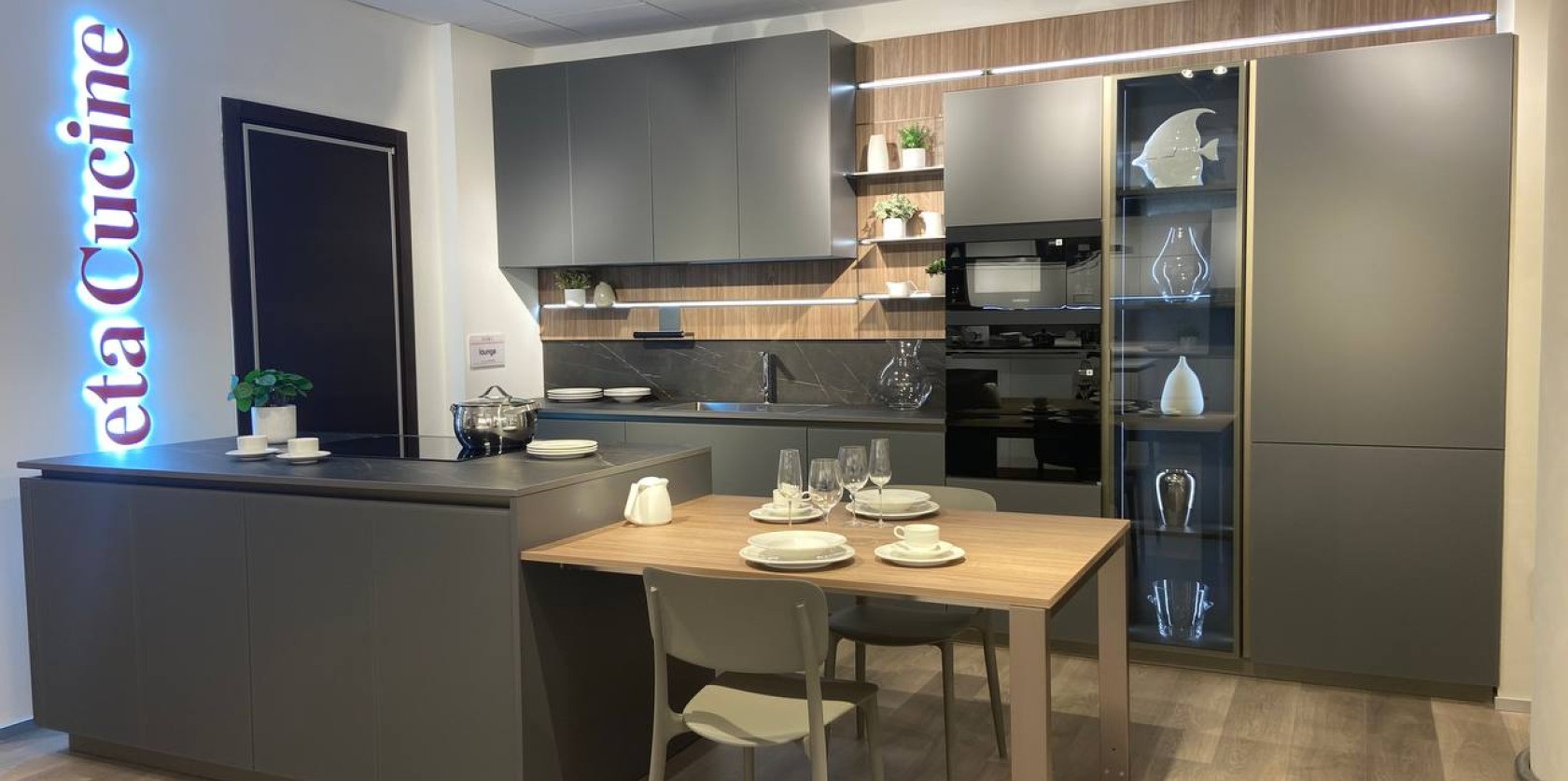 Cucina con isola e snack allungabile modello LOUNGE - Image